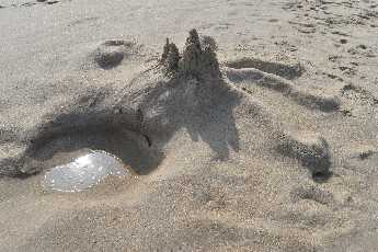 Click to see 45 Eroding Sand Castle.JPG