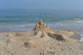 Click to see 46 Sand Castle Farewell.JPG