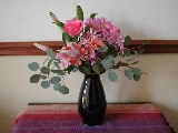 Click to see 21 Foyer Flowers.JPG