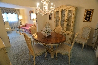 Click to see 08 Dining Room 03.jpg