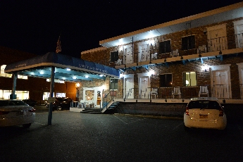 Click to see 10 Saratoga Motel 01.jpg