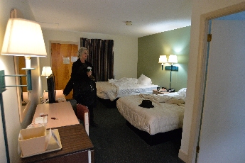 Click to see 14 Downtowner Motel.jpg