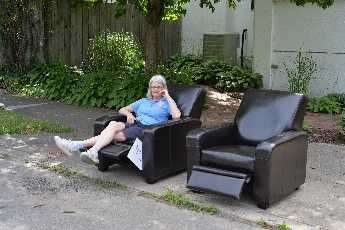 Click to see 21 Back on the Curb.JPG